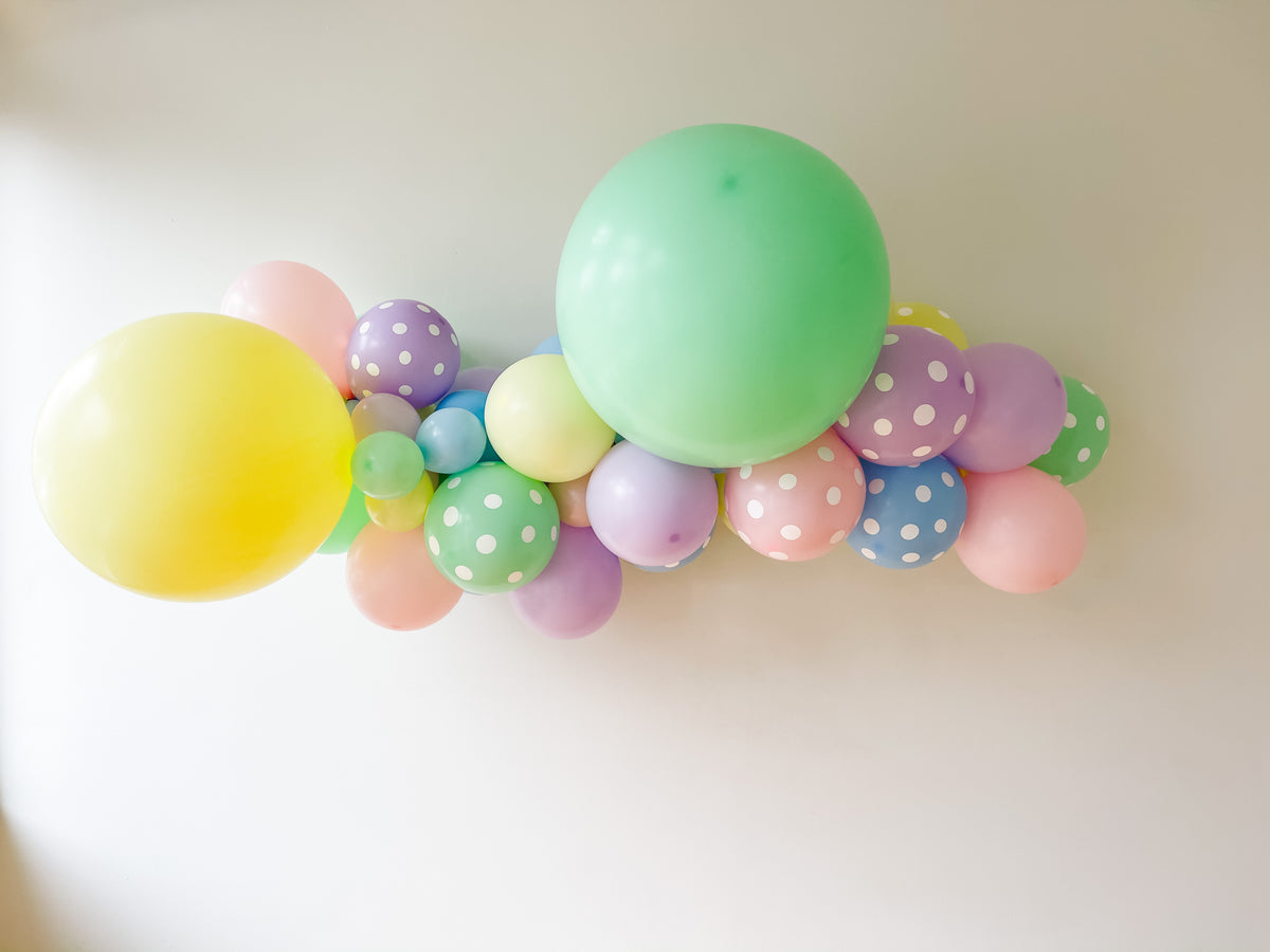 Easter DIY Balloon Garland