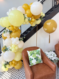 7’ Gold Arch Backdrop Stand Rental