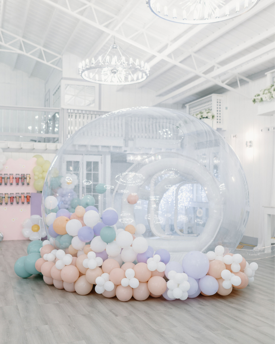THE BALLOON SHOWROOM  Party decor stores, Balloon shop, Store decor