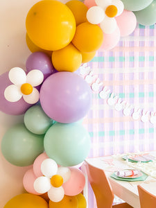 Flower Power DIY Balloon Garland