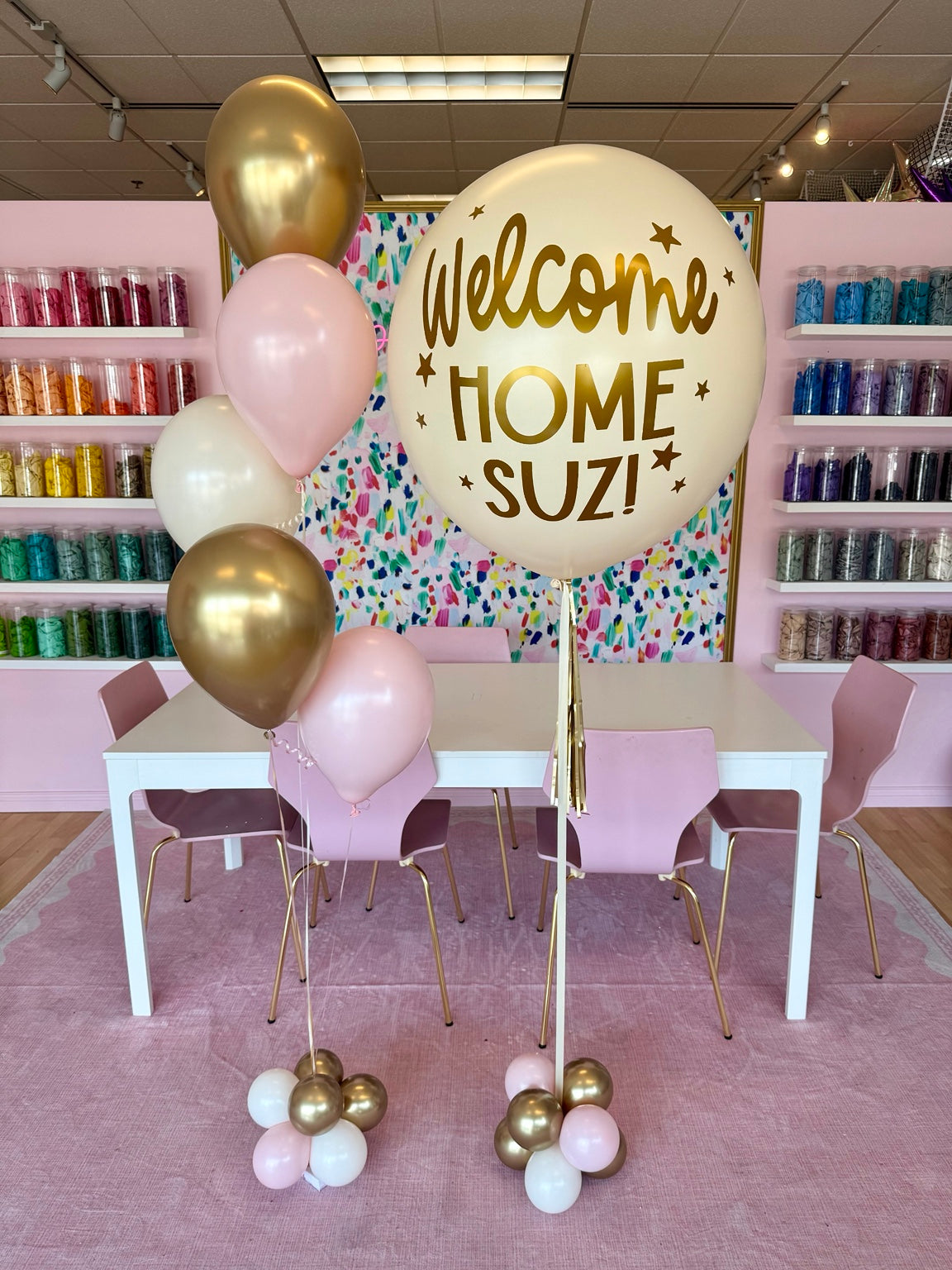 Party Hop personalized jumbo helium balloon with coordinating balloon bouquet