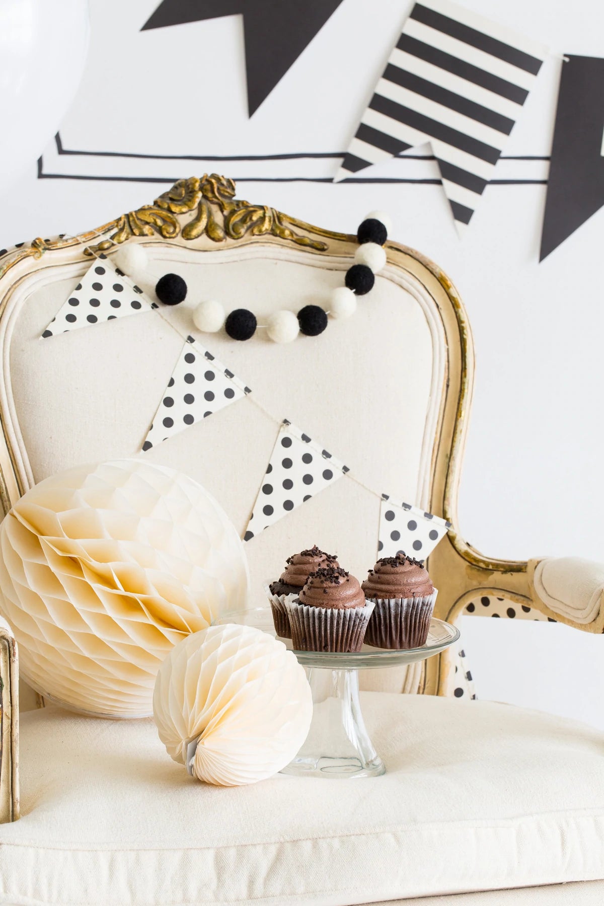 Black & Cream Dot Pennant Banner