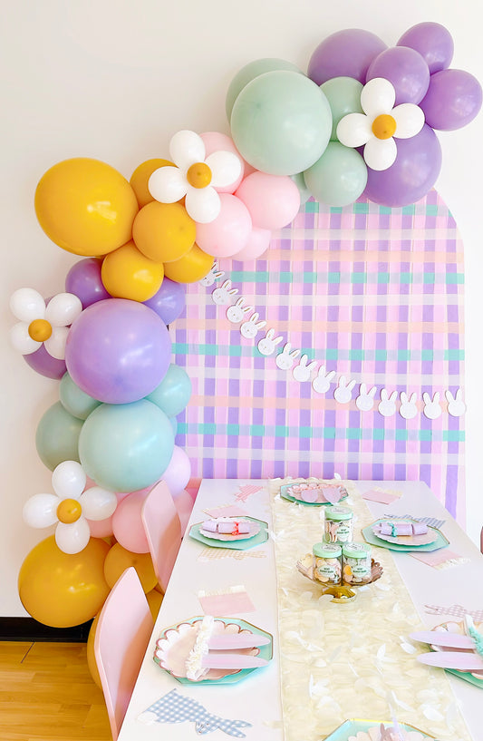 Flower Power DIY Balloon Garland