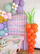DIY Carrot Balloon Column