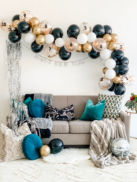 Assembled NYE Countdown Garland