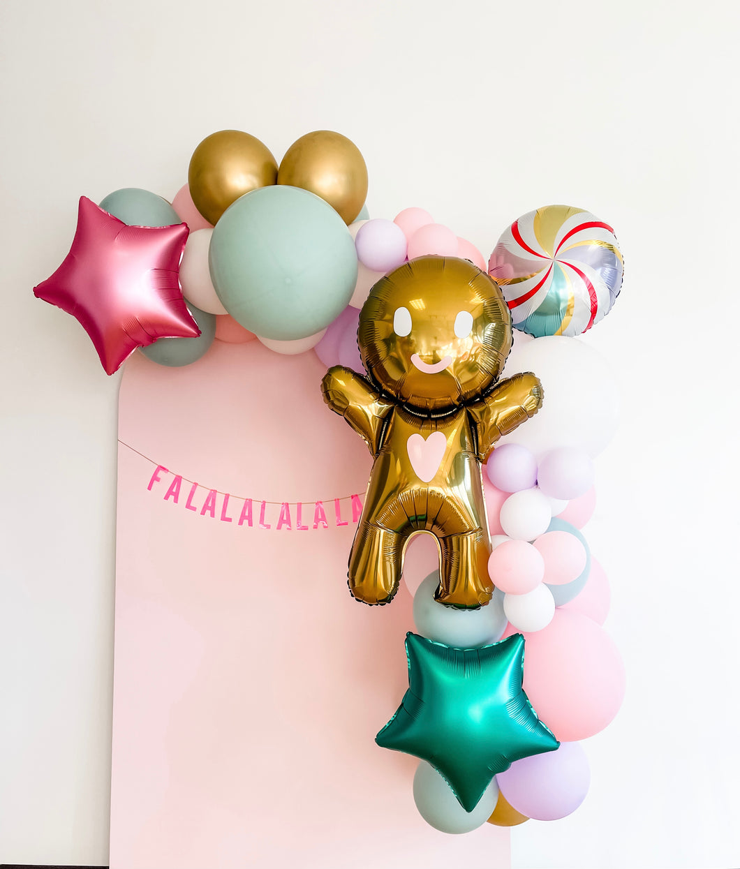 Gingerbread DIY Balloon Garland